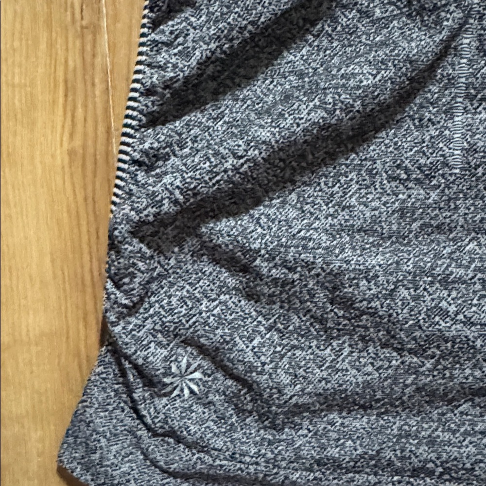 Athleta tank size medium. - Picture 3 of 12
